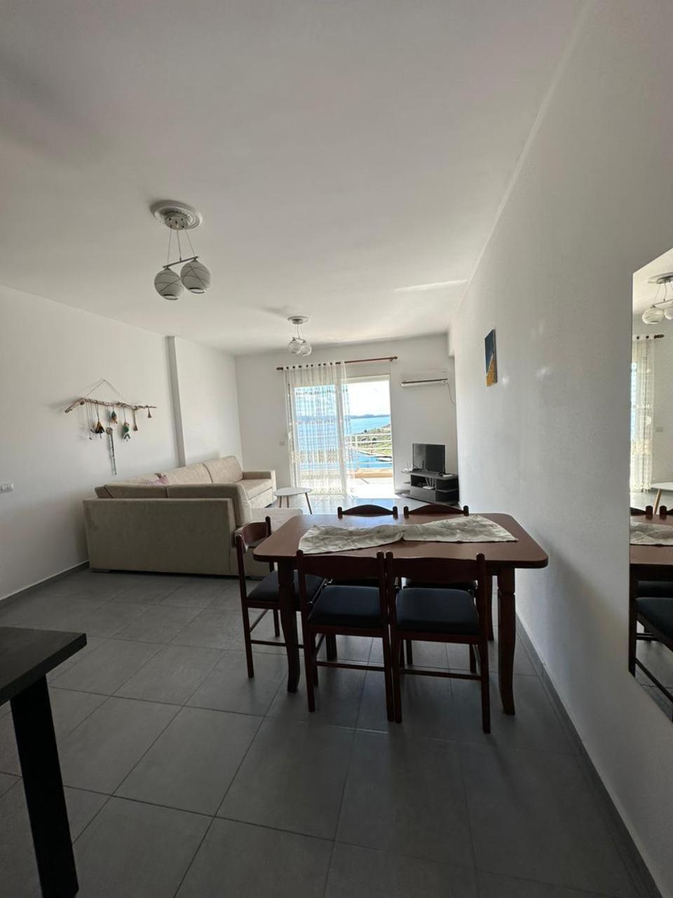 Oni'S Apartments Sarandë Exterior foto